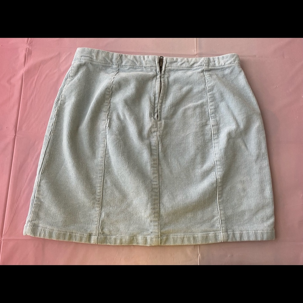 Mini Skirt - Picture 2 of 4